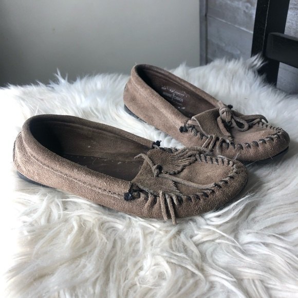 Minnetonka 6.5 suede leather moccasins slip on - Picture 1 of 6